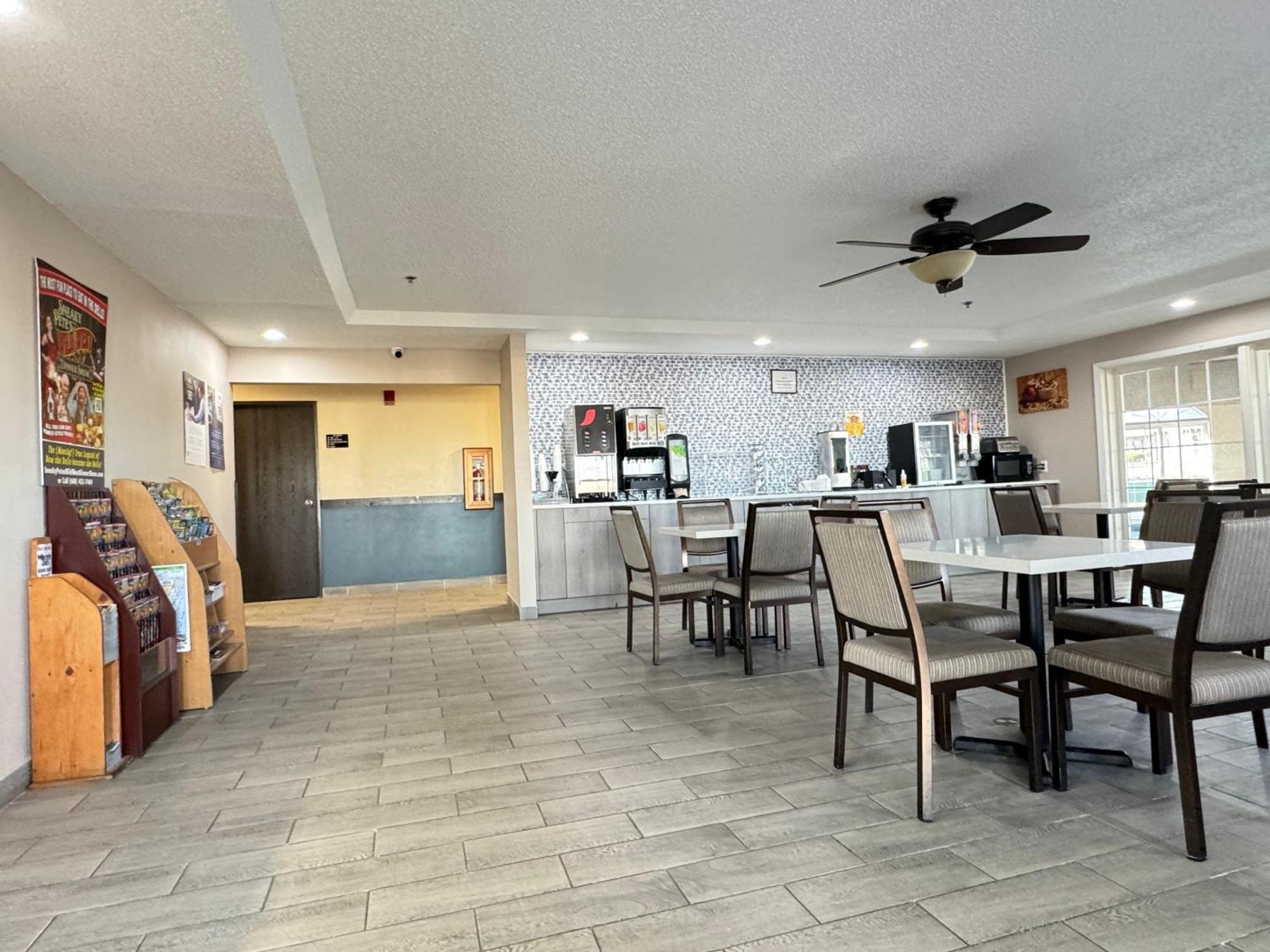 速8雷兹伯格酒店 Reedsburg 外观 照片